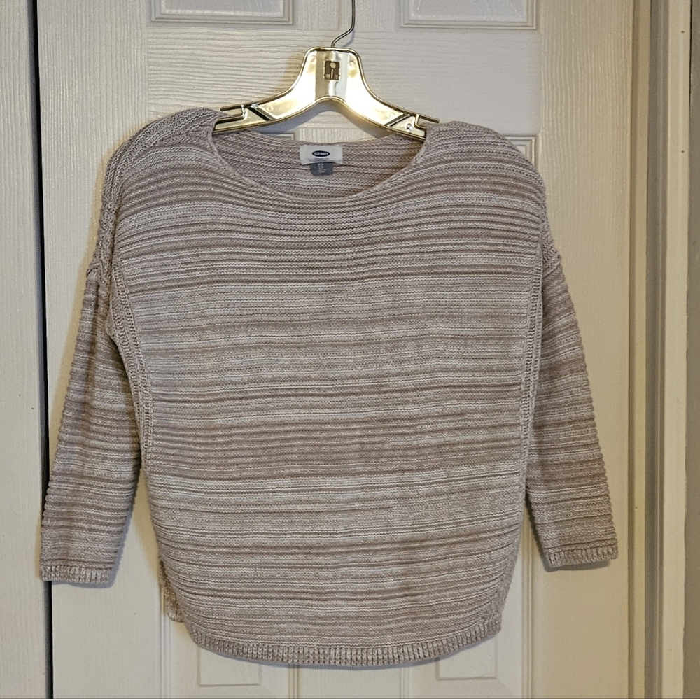 Old navy sweater